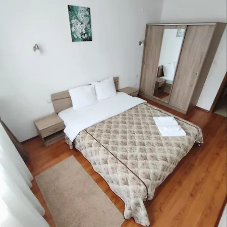 Belvedere Club Spa&pool Private Apartament *